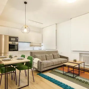  Apartamento Elegante Y Recién Reformado En Abando