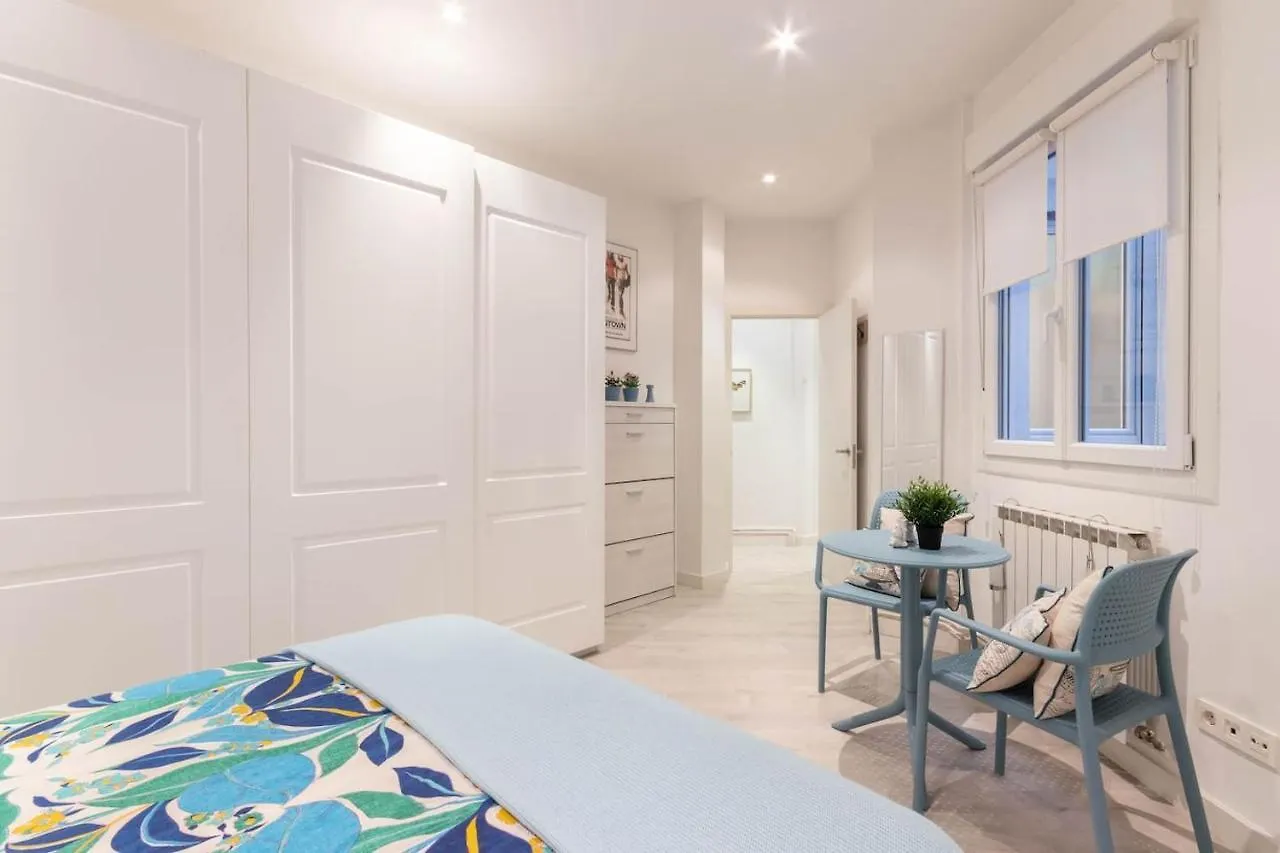 At The Heart Of Bilbao - Guggenheim Apartment